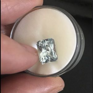 NWOT Genuine Sky Blue Topaz